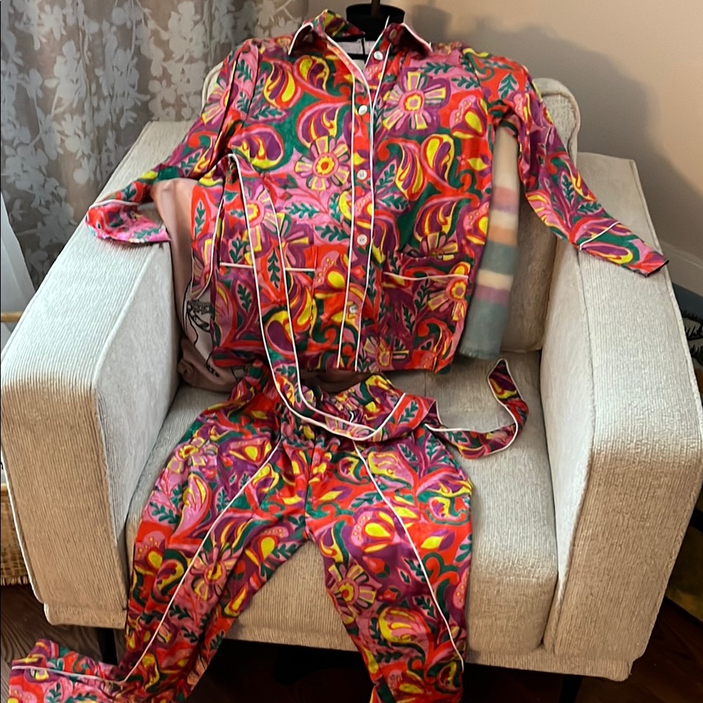Colorful Abstract Print Pajama Set NWTS